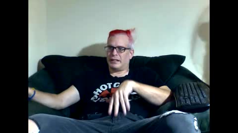 wilbur5 online show from December 7, 7:05 pm