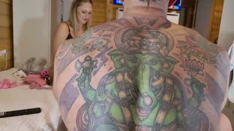 Snapshot of wild41 chatting on October 24, 8:31 pm RoanWild Wild online show from October 24, 8:31 pm