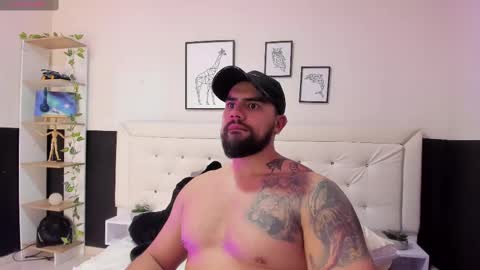 Devon and Chloe online show from March 8, 10:00 am