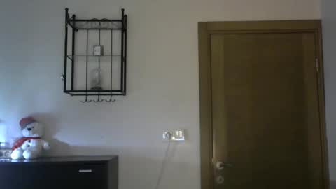 Snapshot of wild_silk_desire chatting on February 27, 2:32 pm Alina online show from February 27, 2:32 pm