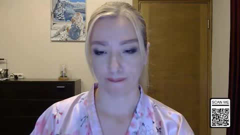 Snapshot of wild_silk_desire chatting on October 11, 3:05 pm Alina online show from October 11, 3:05 pm