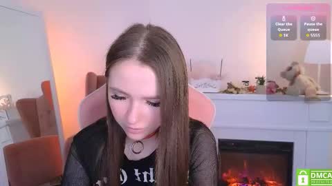 Snapshot of wildhoney_xo chatting on October 7, 6:09 am Kara online show from October 7, 6:09 am