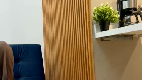 wildhoneylatina online show from March 11, 4:48 am