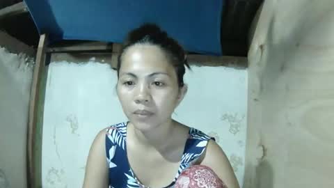 Snapshot of wildpoohkhaye chatting on February 19, 10:56 am wildpoohkhaye online show from February 19, 10:56 am