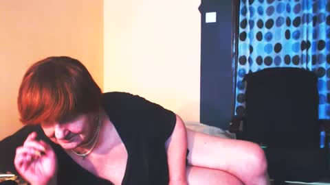 WildRedCat online show from March 12, 1:40 pm