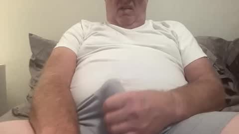 willieb777 online show from October 11, 1:05 pm