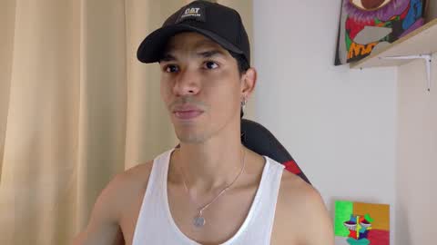 Snapshot of willy_veins chatting on October 1, 8:30 pm willy_veins online show from October 1, 8:30 pm