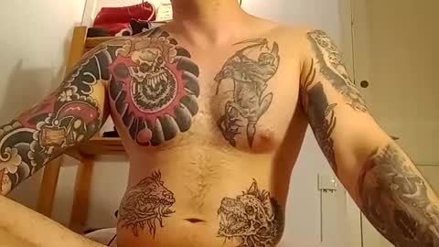 Snapshot of willyandres chatting on October 18, 3:00 am willyandres online show from October 18, 3:00 am