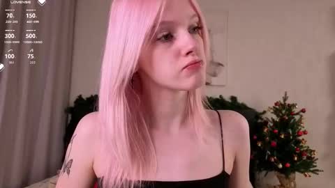 Mary online show from January 18, 1:14 am