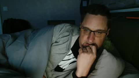 Dirty online show from October 19, 4:00 pm