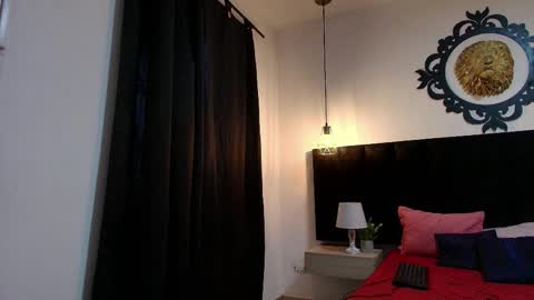  W O L F  online show from April 7, 11:23 am