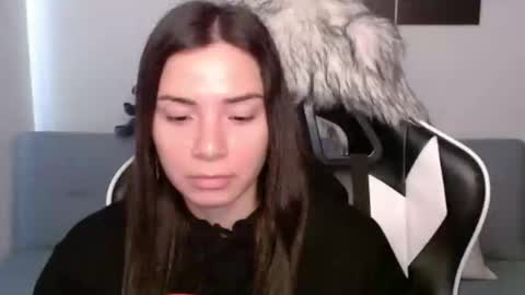 Snapshot of wolfs_daughter chatting on March 5, 7:06 pm Alex online show from March 5, 7:06 pm
