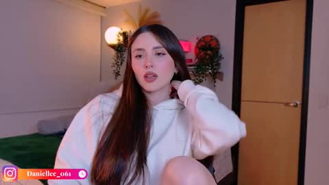   online show from February 10, 3:31 am