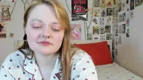 wonderconnie online show from June 13, 2:55 am