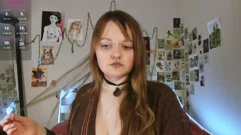 wonderconnie online show from May 10, 2:45 pm