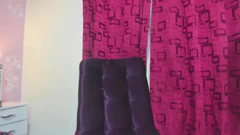 wonderkloe_ online show from October 3, 10:40 pm