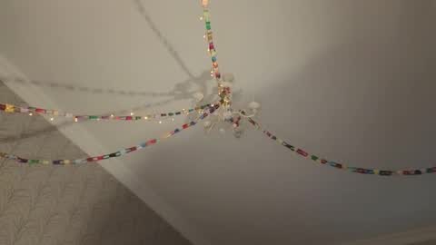 Stia online show from February 6, 1:03 pm