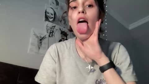 Stia online show from September 16, 1:35 pm