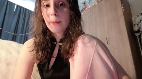 Stia online show from February 12, 11:47 am