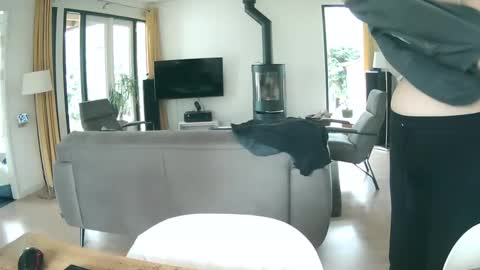 Snapshot of woodwurm chatting on February 19, 11:49 am woodwurm and Snoeske online show from February 19, 11:49 am