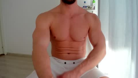 Snapshot of woolfiie chatting on March 10, 9:01 am Wolfie online show from March 10, 9:01 am