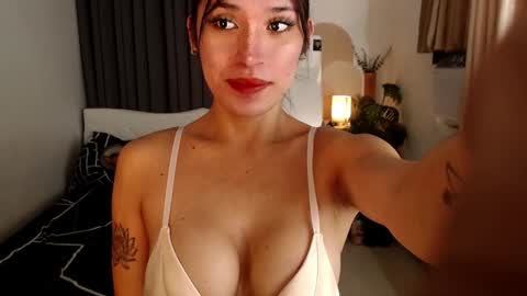 Camilla online show from September 17, 3:10 am