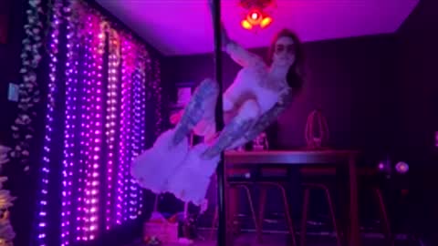 Helena Handbasket online show from December 1, 1:14 am