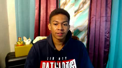 Snapshot of worshipmycockxxx chatting on October 19, 6:12 pm Josh This is my new account now online show from October 19, 6:12 pm