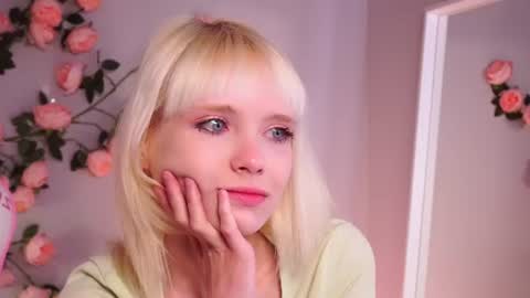 wow_angel online show from August 2, 5:53 am