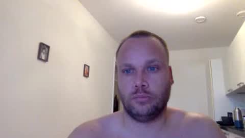 Snapshot of wsvogel chatting on December 22, 11:11 am joejoe online show from December 22, 11:11 am