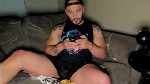 wtxbandit_45 online show from January 19, 9:11 am