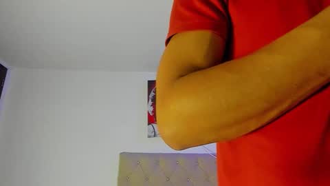 Snapshot of wyatt_2 chatting on September 17, 11:35 am wyatt online show from September 17, 11:35 am