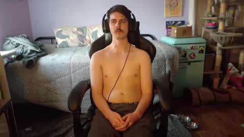 Wyatt online show from November 18, 10:13 pm