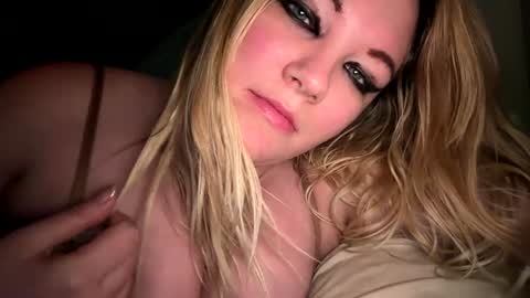 Mariah  online show from October 11, 6:29 am