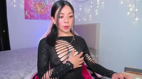     s  s      s   online show from January 18, 2:42 am