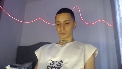 Snapshot of xalejo_max chatting on September 18, 7:07 pm xalejo_max online show from September 18, 7:07 pm