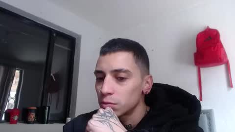 Snapshot of xalejo_max chatting on October 17, 4:33 pm xalejo_max online show from October 17, 4:33 pm