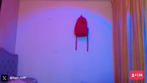 Snapshot of xalejo_max chatting on October 7, 2:29 am xalejo_max online show from October 7, 2:29 am