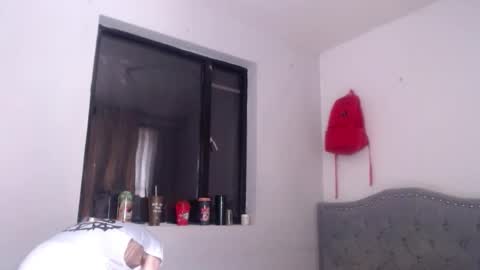 Snapshot of xalejo_max chatting on October 15, 2:51 pm xalejo_max online show from October 15, 2:51 pm
