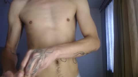 Snapshot of xalejo_max chatting on October 3, 6:49 pm xalejo_max online show from October 3, 6:49 pm
