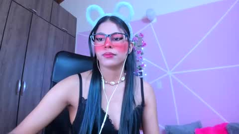 Snapshot of xallysonx_ chatting on March 4, 11:40 am XALLYSONX online show from March 4, 11:40 am