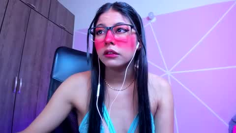 XALLYSONX online show from January 19, 11:53 am