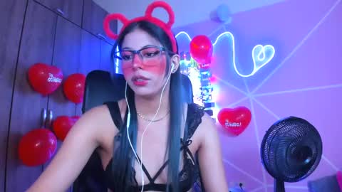 Snapshot of xallysonx_ chatting on February 15, 11:28 am XALLYSONX online show from February 15, 11:28 am