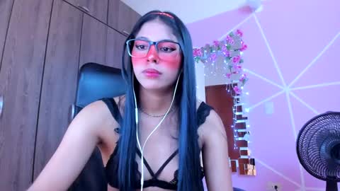Snapshot of xallysonx_ chatting on March 11, 2:29 pm XALLYSONX online show from March 11, 2:29 pm