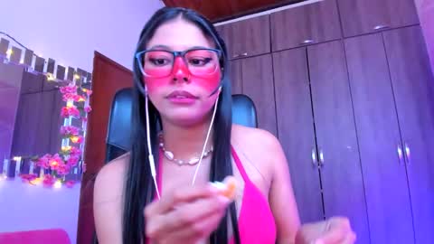 Snapshot of xallysonx_ chatting on September 18, 3:16 pm XALLYSONX online show from September 18, 3:16 pm