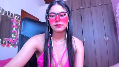 Snapshot of xallysonx_ chatting on September 13, 1:46 pm XALLYSONX online show from September 13, 1:46 pm