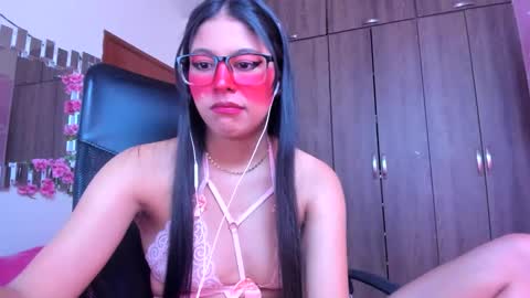 Snapshot of xallysonx_ chatting on September 11, 1:34 pm XALLYSONX online show from September 11, 1:34 pm
