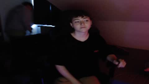 Snapshot of xandiigmusik chatting on October 14, 2:09 pm rx4per online show from October 14, 2:09 pm