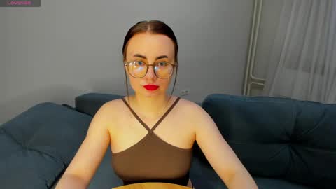 Alice online show from April 23, 3:02 pm