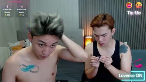 Snapshot of xasianprince4youx chatting on October 31, 1:00 pm khris online show from October 31, 1:00 pm